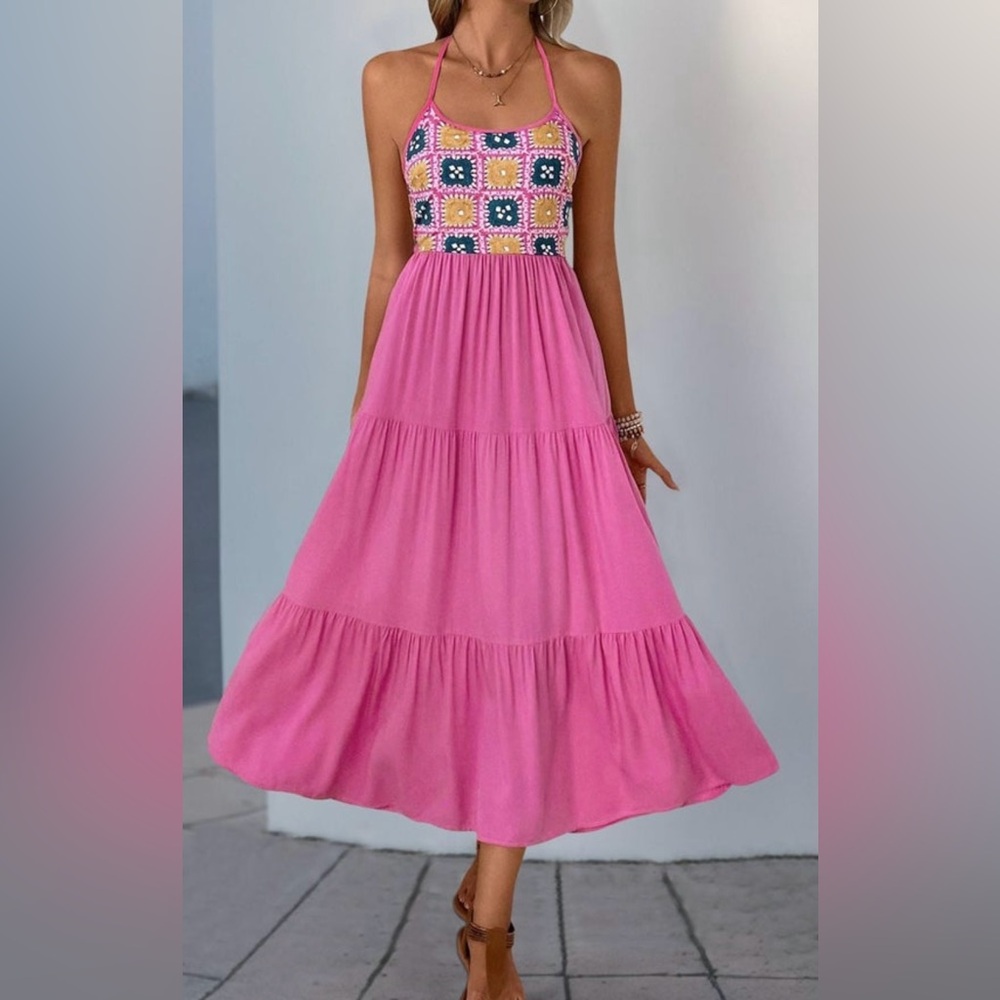 NWOT Princess Halter Neck Tiered Midi Dress. Pink size Small.